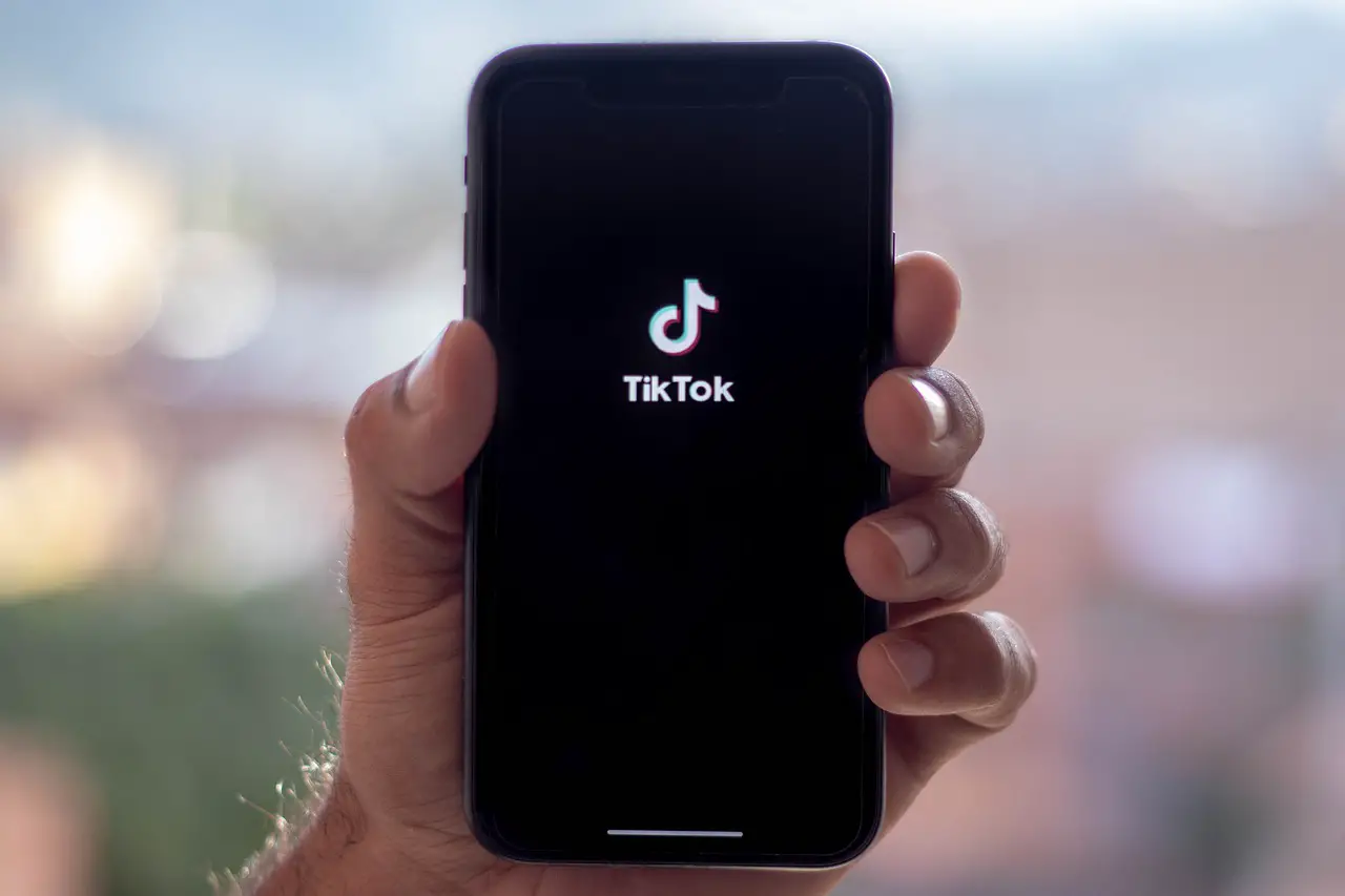 Cartels using TikTok to recruit drug smugglers in the US